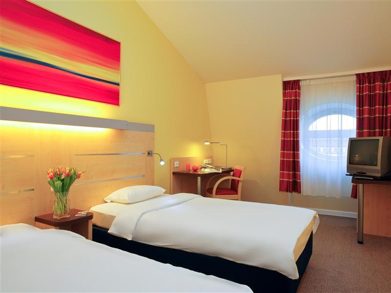 Exe City Park Hotel Прага Екстериор снимка