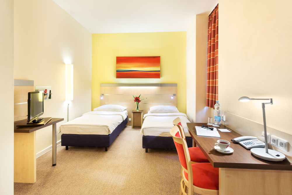 Exe City Park Hotel Прага Екстериор снимка