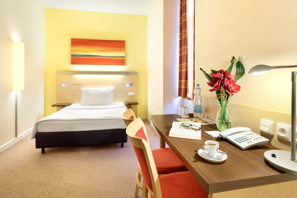 Exe City Park Hotel Прага Екстериор снимка