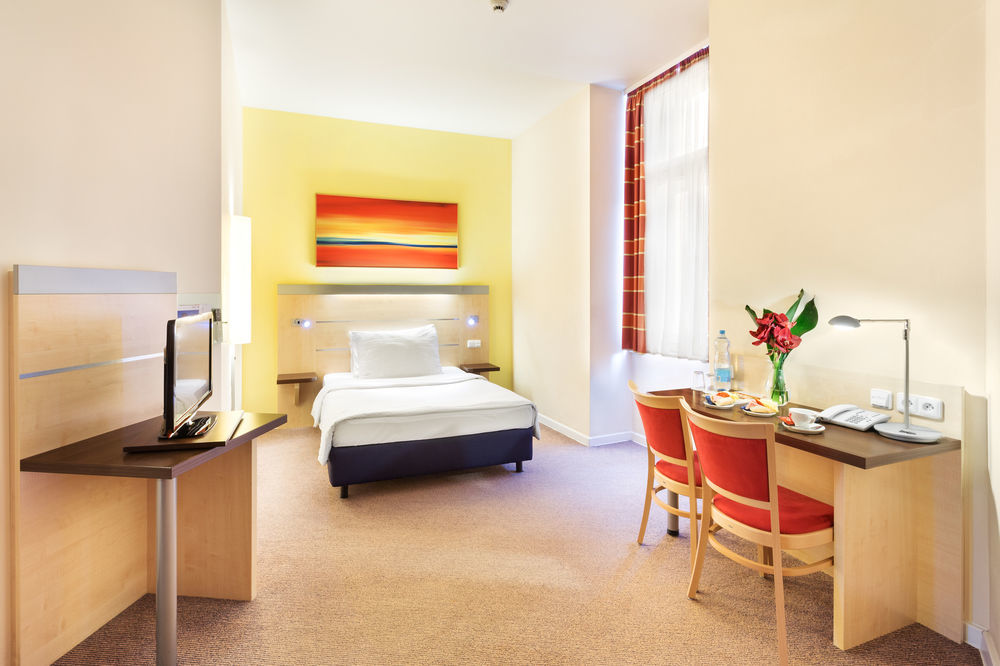 Exe City Park Hotel Прага Екстериор снимка