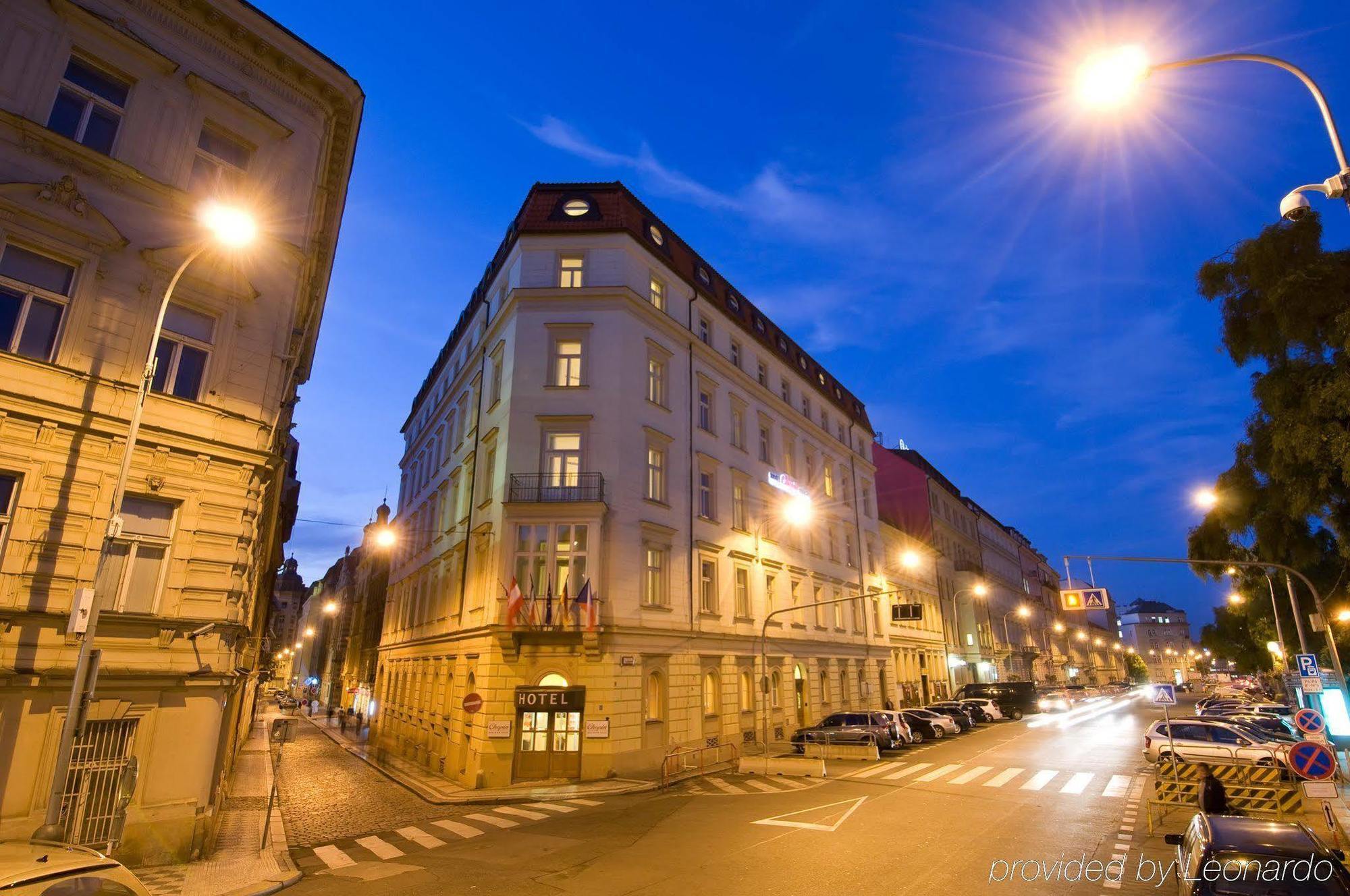 Exe City Park Hotel Прага Екстериор снимка
