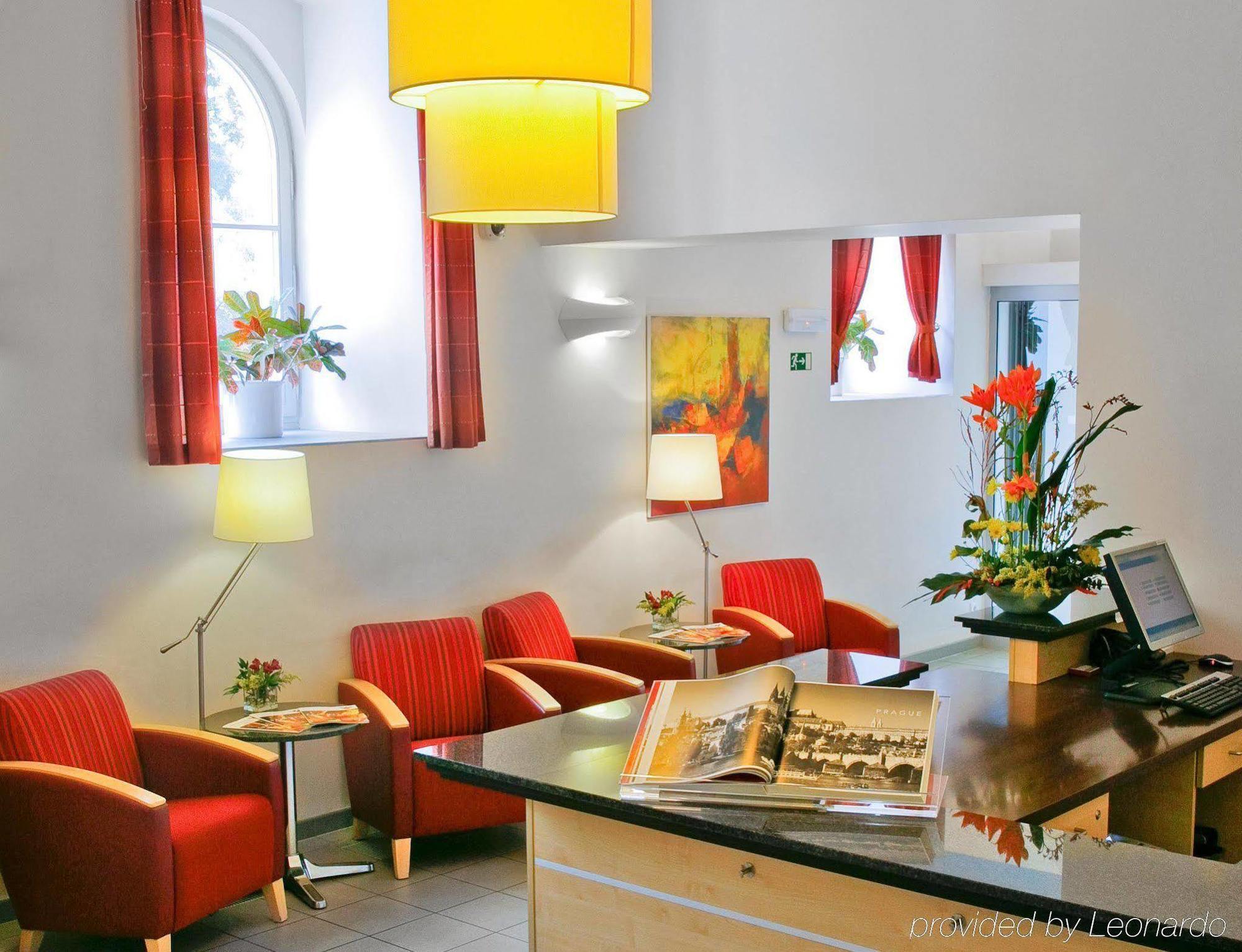 Exe City Park Hotel Прага Екстериор снимка